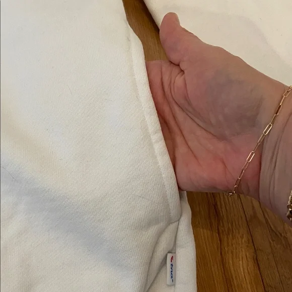 ARITZIA TNA extra fleece sweatshirt with pockets - size 2 - flaws - Picture 5 of 10